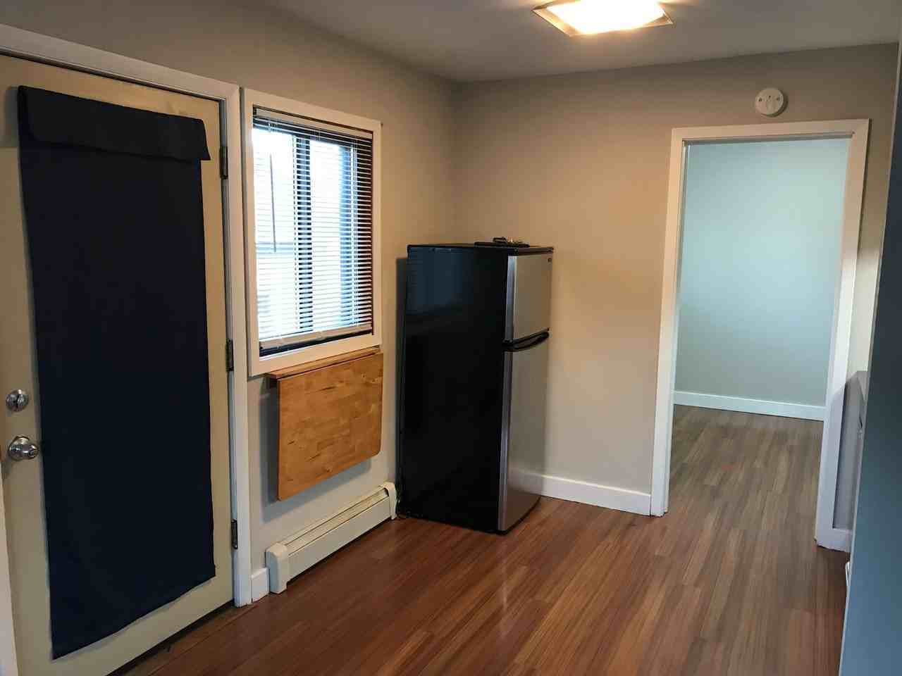 1006 Randolph Ave - Photo 2 of 11