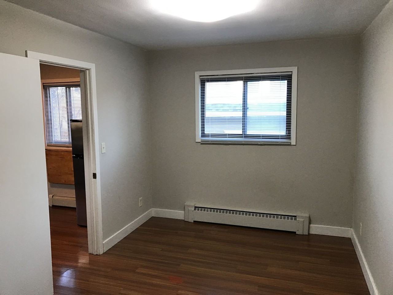 1006 Randolph Ave - Photo 7 of 11