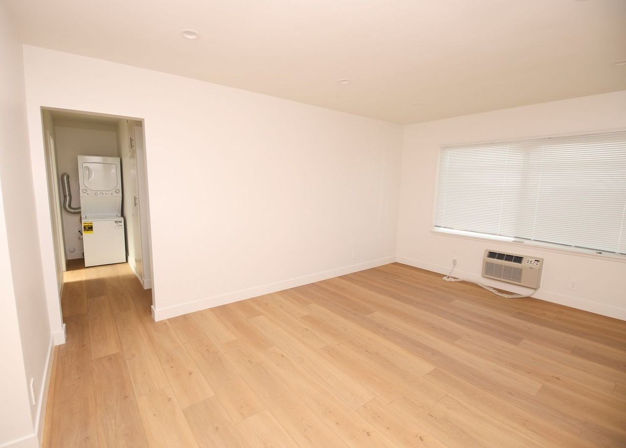 14115 Gilmore St. - Photo 7 of 13