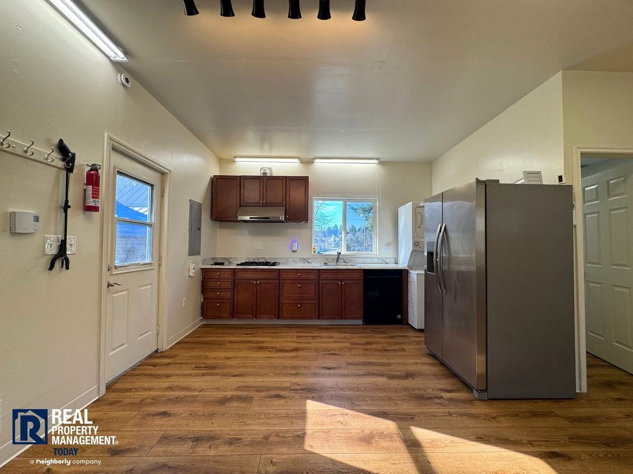 9009 Randall Dr Nw - Photo 3 of 10