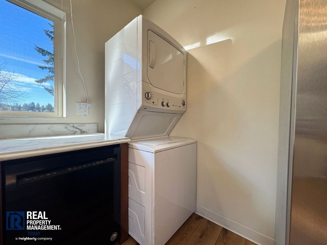 9009 Randall Dr Nw - Photo 7 of 10