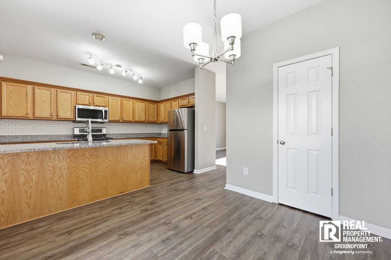 1025 Lexi Ct - Photo 7 of 25