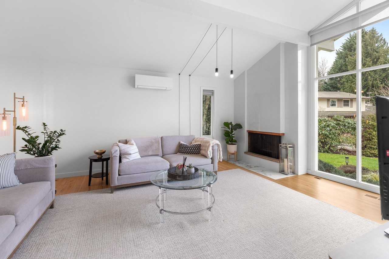 8432 Se 34th Pl - Photo 2 of 17