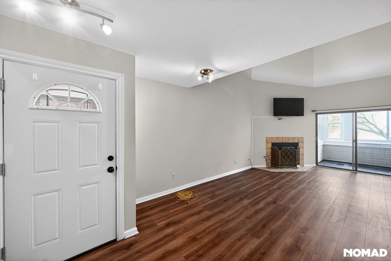 11123 E Alameda Ave - Photo 3 of 32