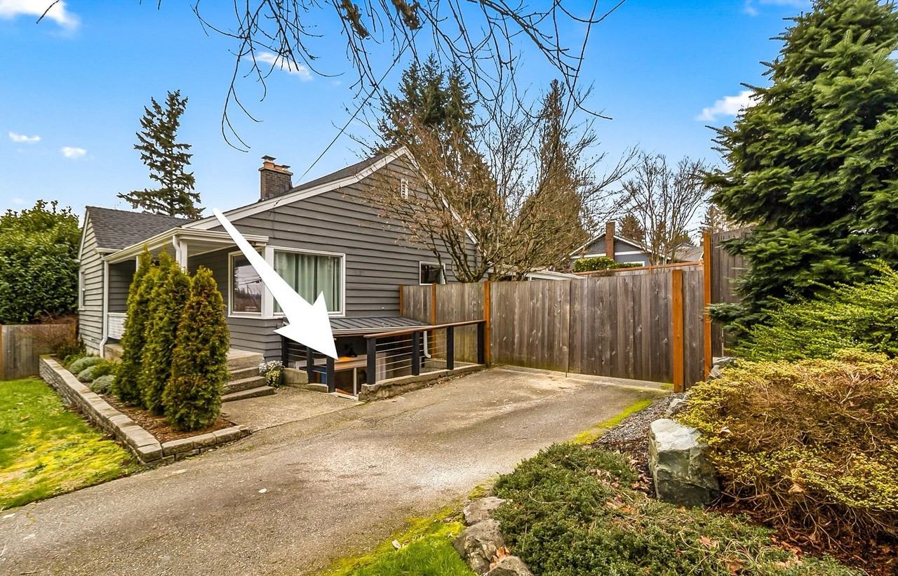 1110 10th St - Photo 5 of 17