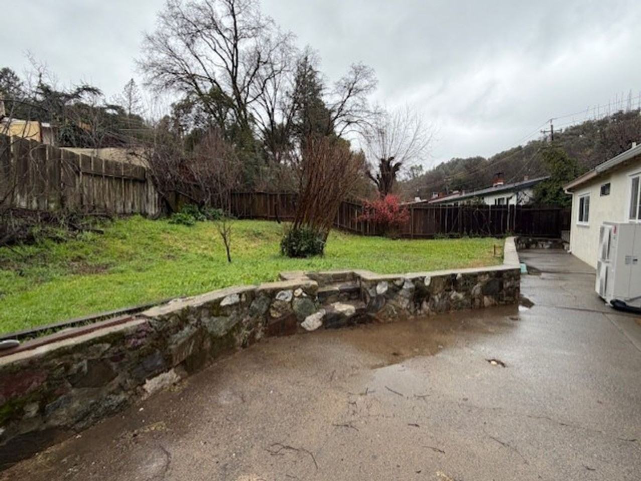 210 Bonanza Rd - Photo 6 of 12