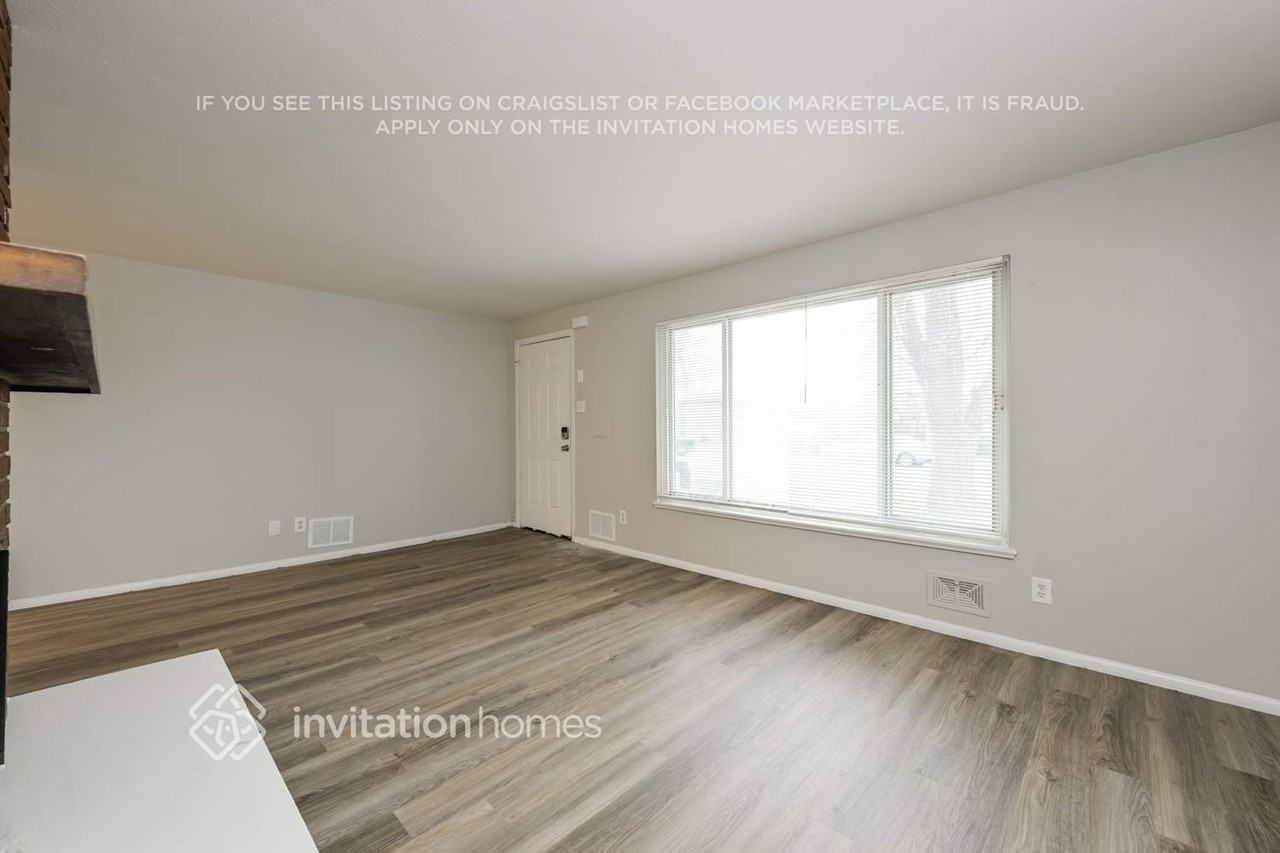 3145 Worchester St - Photo 4 of 18