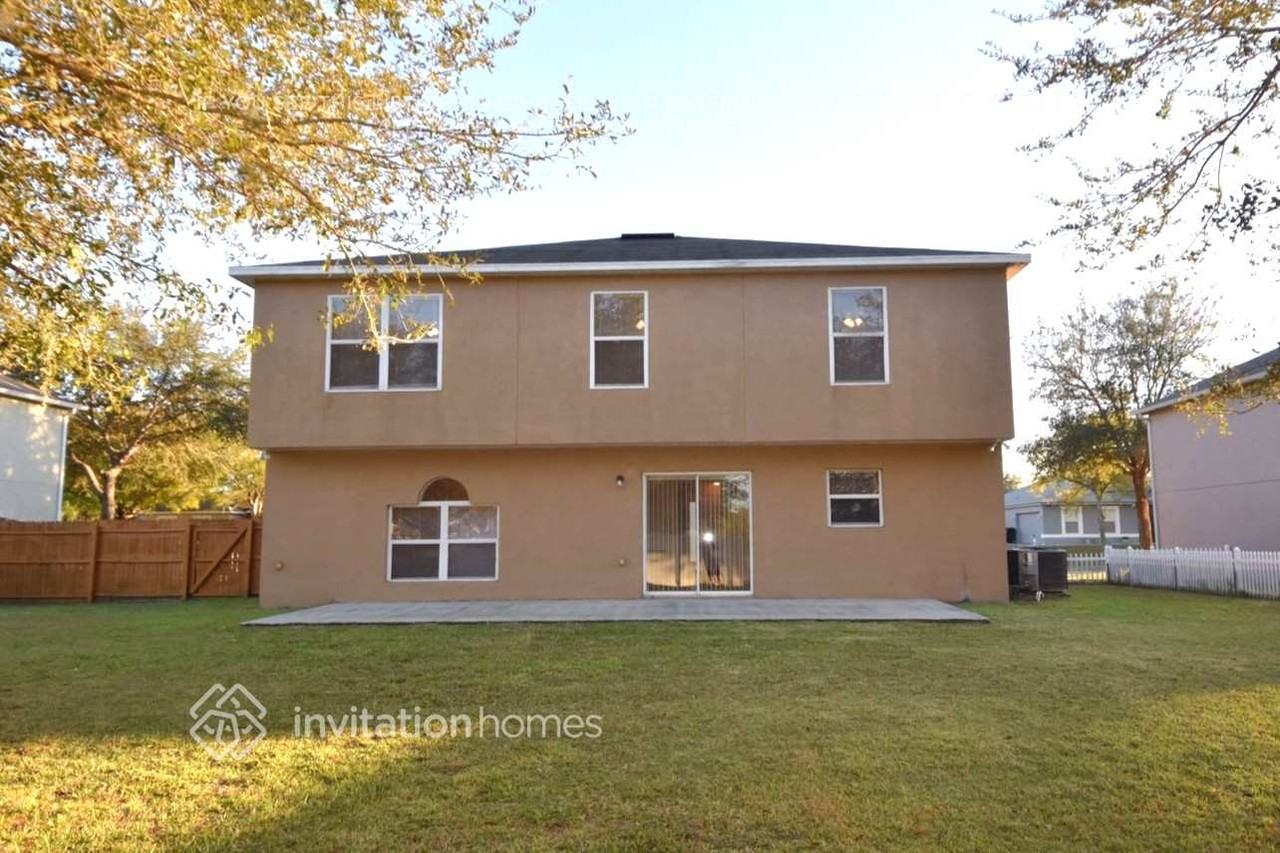 2370 Sheila Dr - Photo 4 of 10