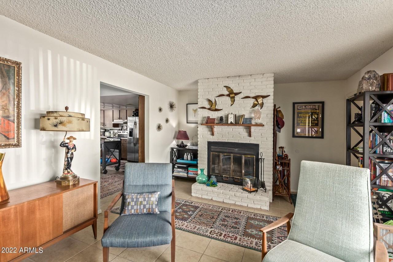 12728 N 40th Pl - Photo 6 of 28