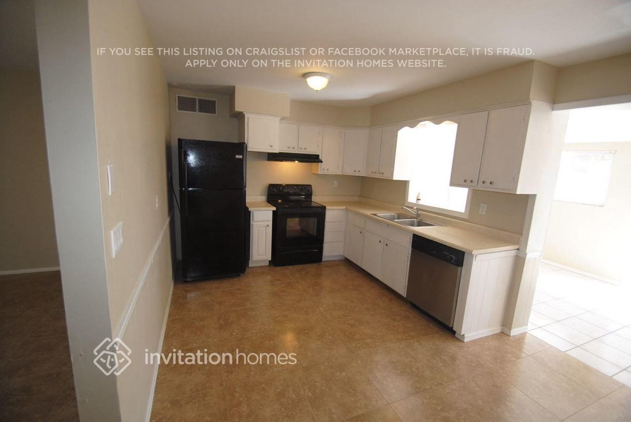 1465 E Jarvis Ave - Photo 4 of 11