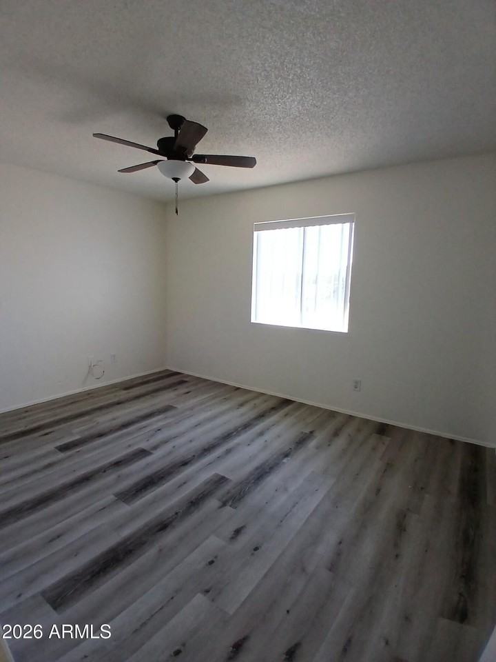 370 W Mohave St Apt 3 #3 - Photo 5 of 6