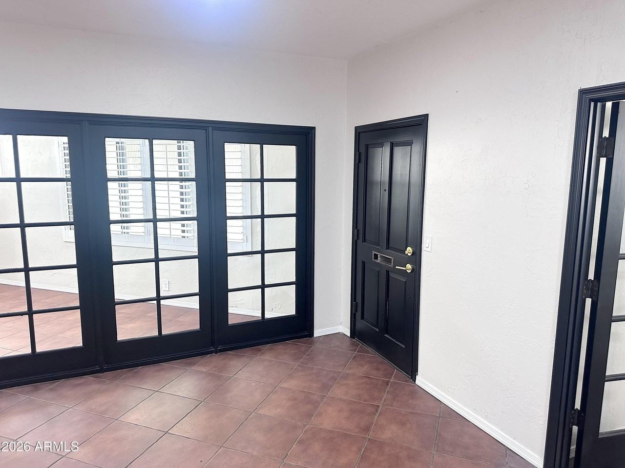 2254 N 15th Ave - Photo 6 of 46