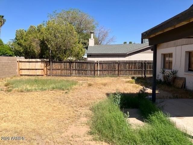 2512 E Larkspur Dr - Photo 2 of 9