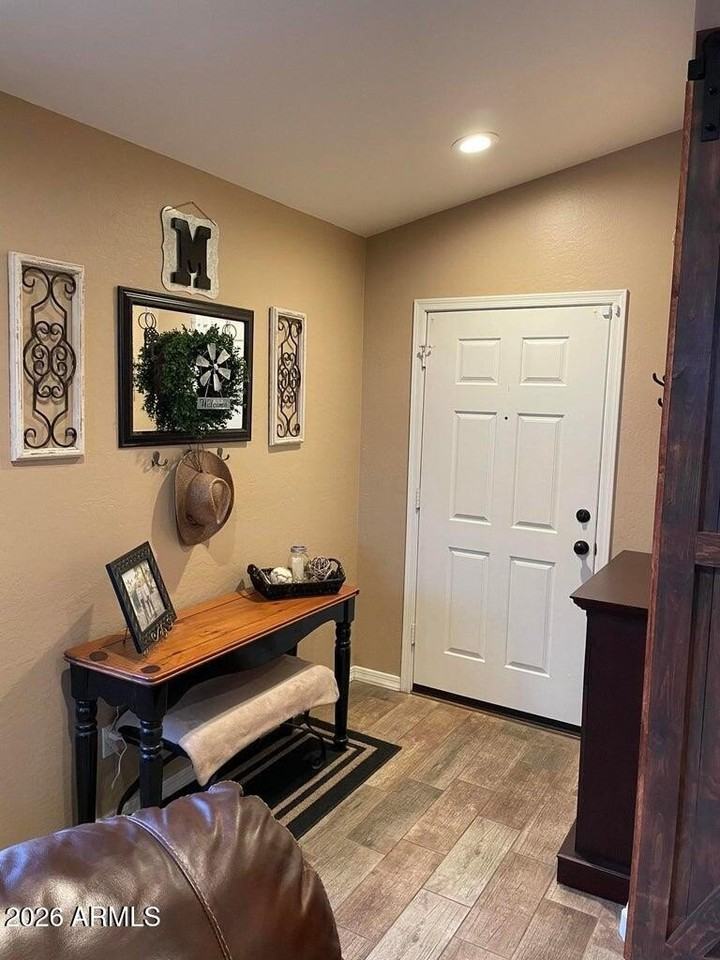 14948 W Maui Ln - Photo 4 of 35