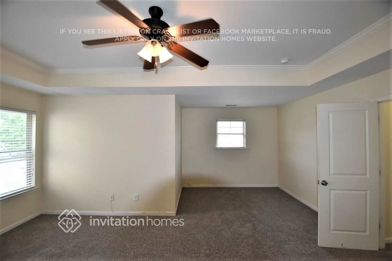 1632 Ewing Farm Dr - Photo 6 of 10