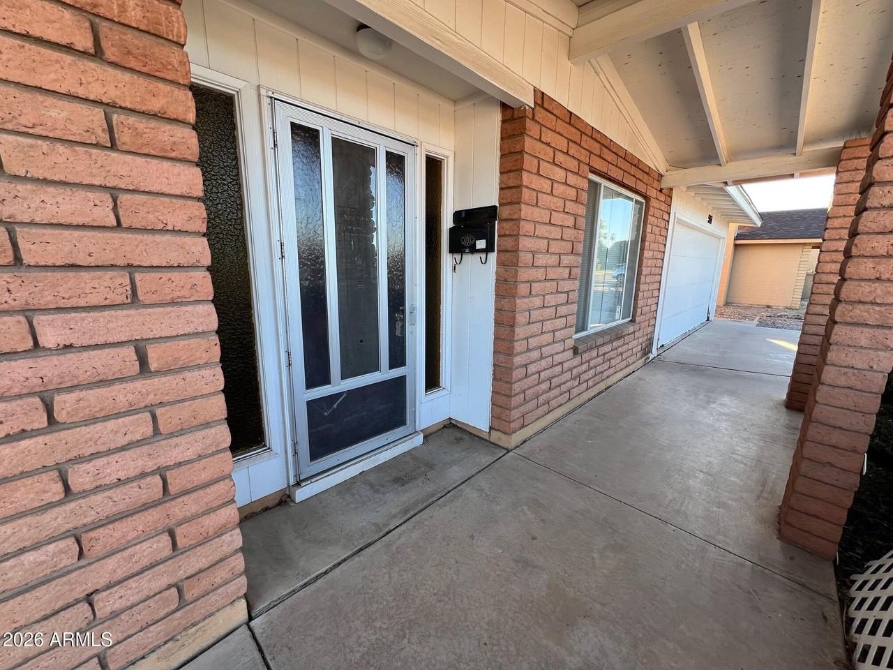 551 W Gail Dr - Photo 5 of 39