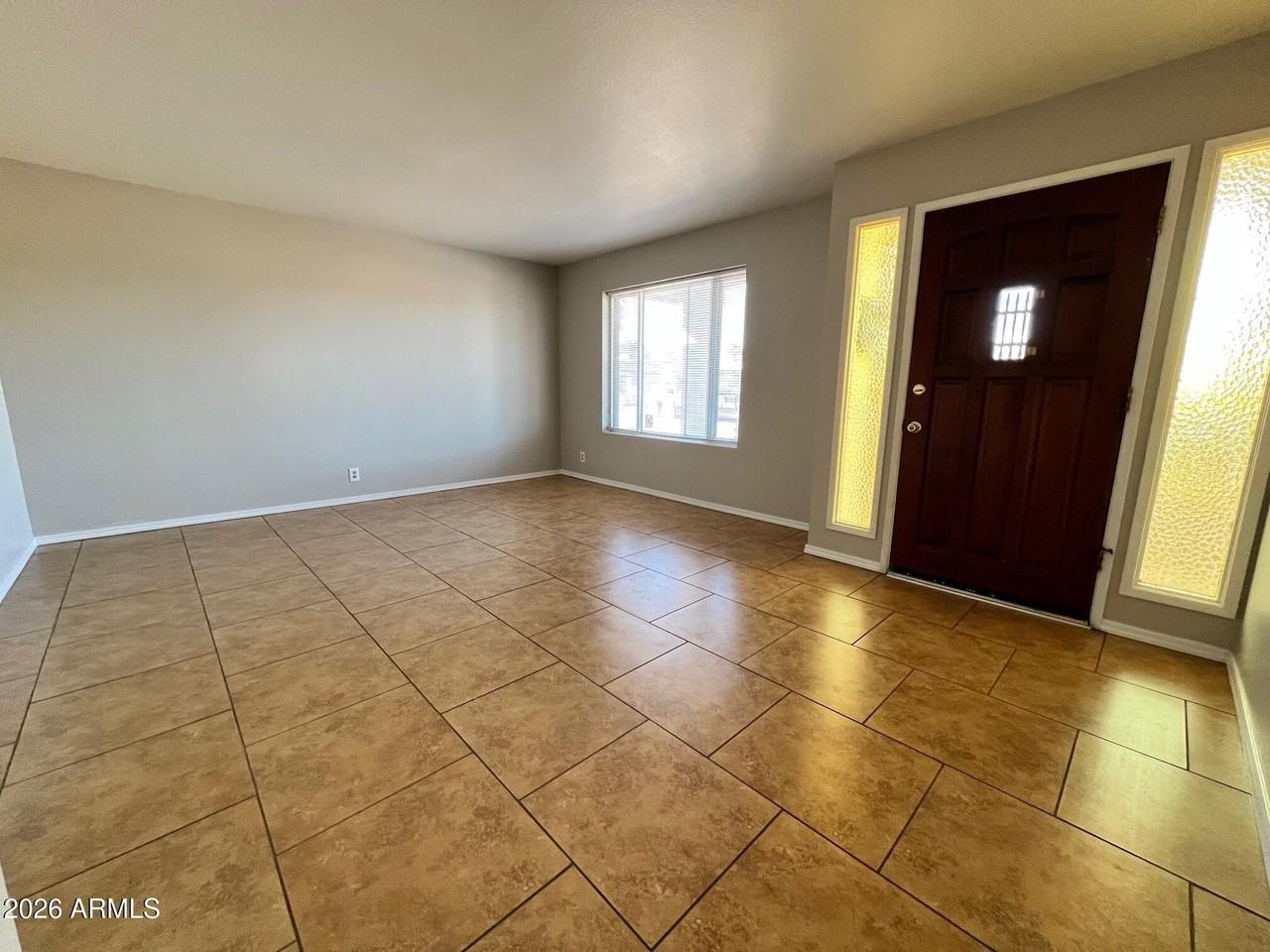 551 W Gail Dr - Photo 7 of 39