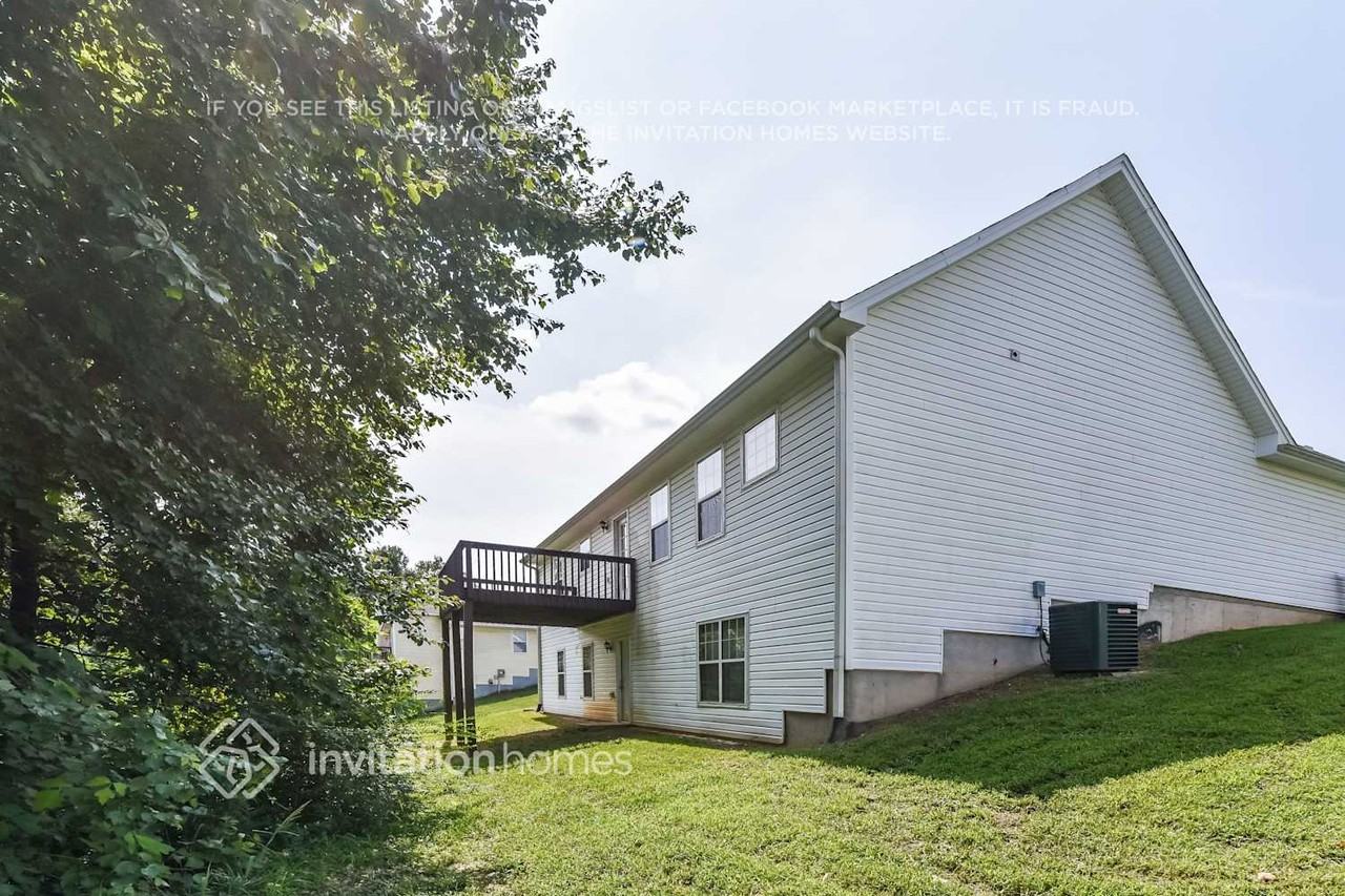 4835 Daintree Ct - Photo 7 of 8