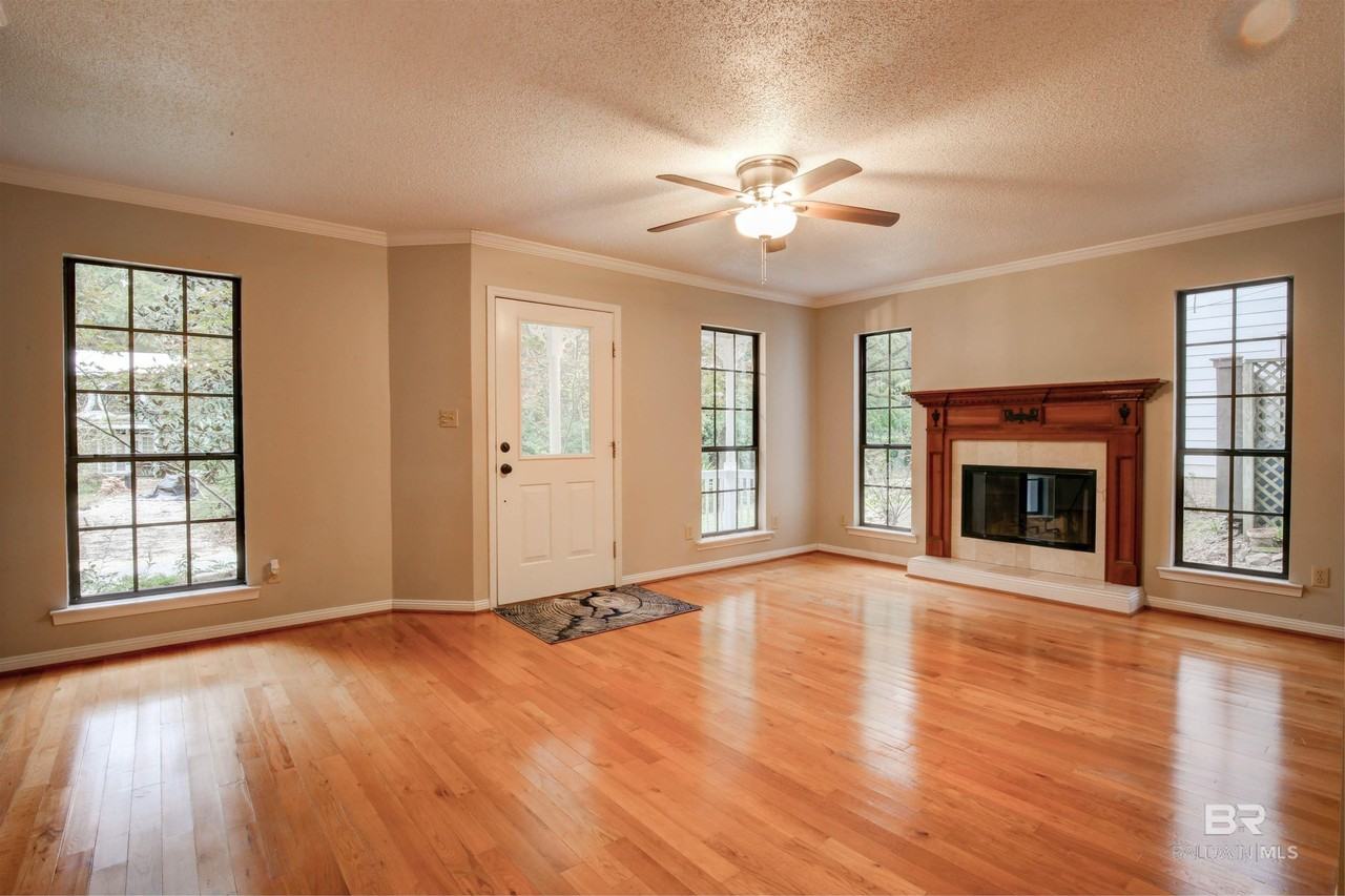 509 Fels Ave - Photo 2 of 20