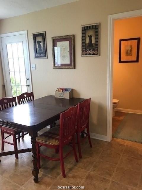 4131 Mcfarland Dr - Photo 5 of 36