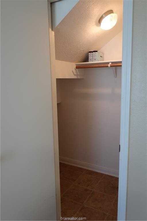 4131 Mcfarland Dr - Photo 6 of 36