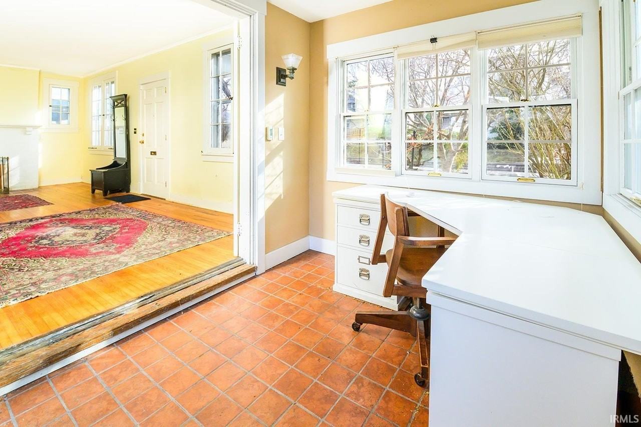 720 S Park Ave - Photo 7 of 36