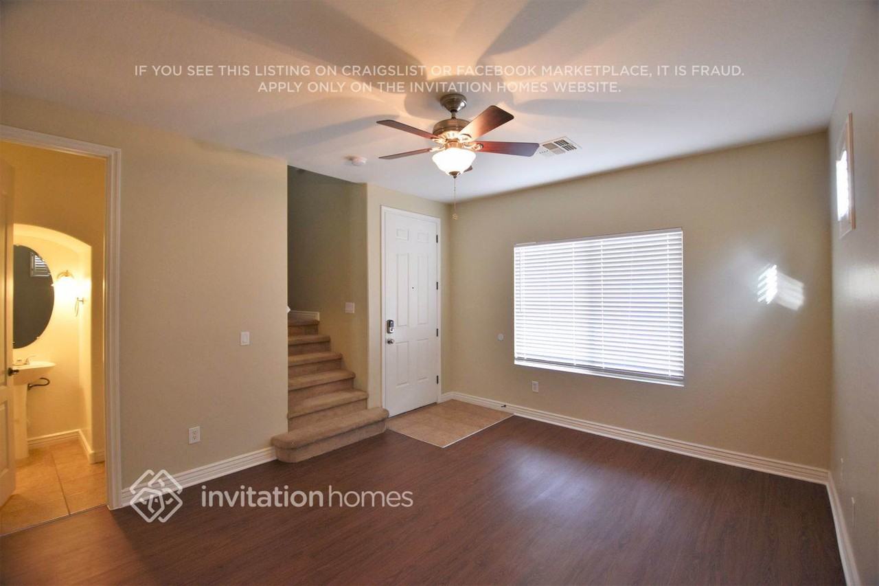 254 S Aaron - Photo 2 of 17