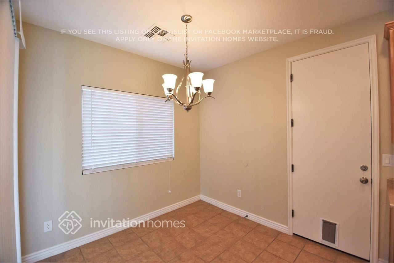 254 S Aaron - Photo 7 of 17