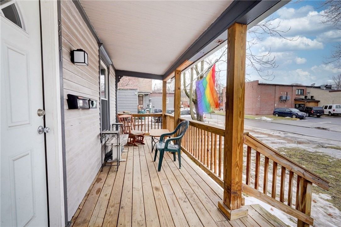 311 Linden St Unit Up - Photo 2 of 17