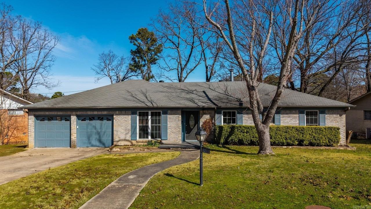 8210 Leatrice Dr - Photo 6 of 50