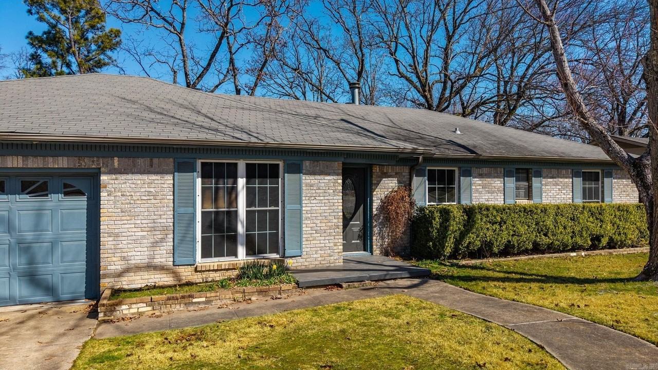 8210 Leatrice Dr - Photo 7 of 50