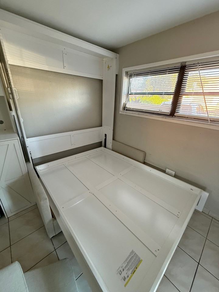 1060 Sw 36th Ct - Photo 7 of 16