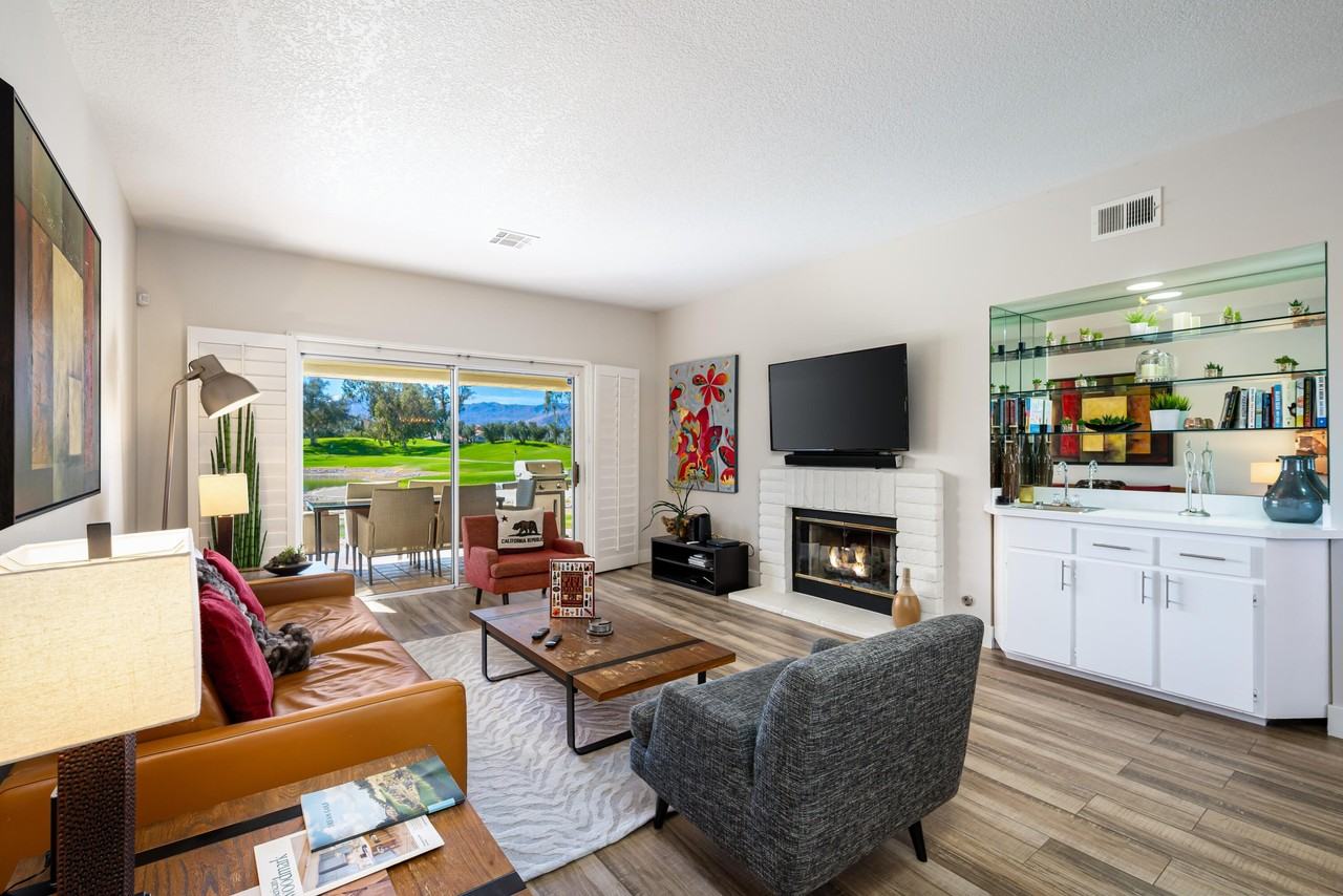 139 Villa Ct - Photo 4 of 46