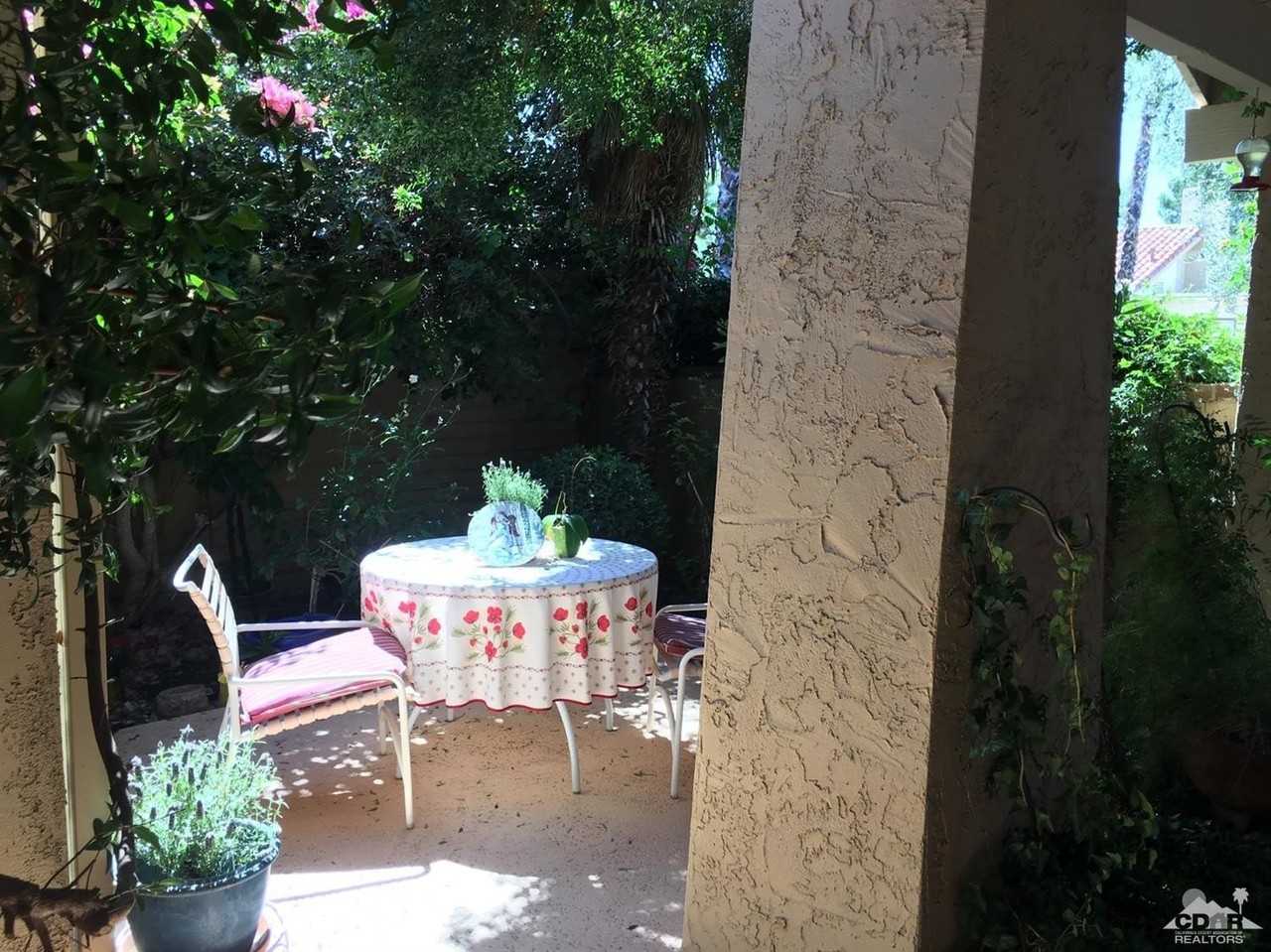 69940 Los Cocos Ct - Photo 4 of 37