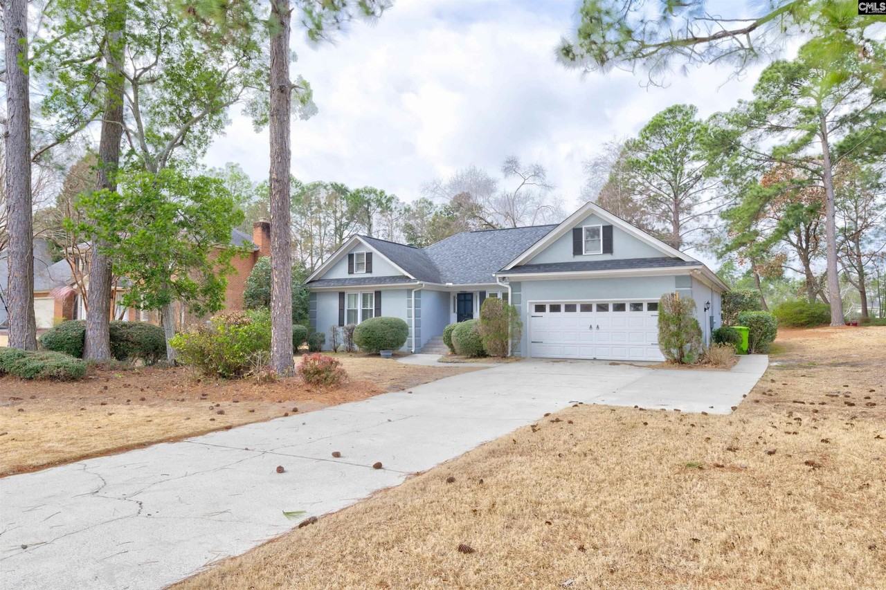 112 Woodlands W - Photo 4 of 33