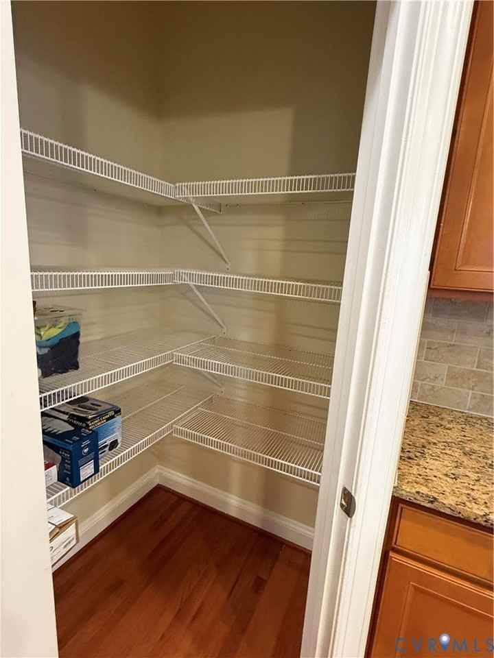 512 Paddle Creek Dr - Photo 5 of 42