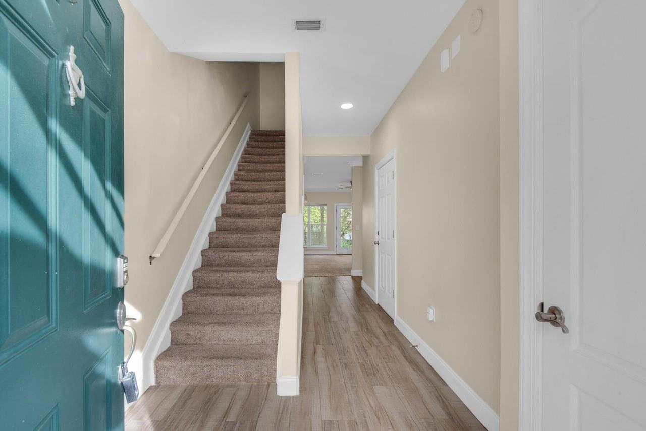 223 Mattie M Kelly Blvd - Photo 4 of 25