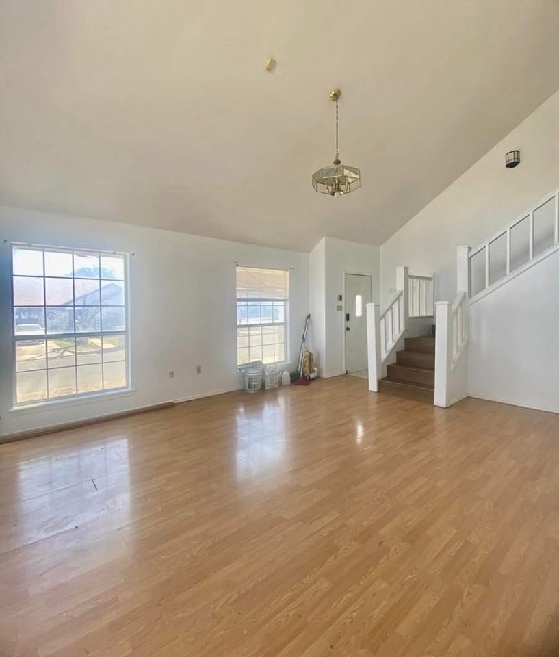 2303 Pecan Dr - Photo 3 of 12