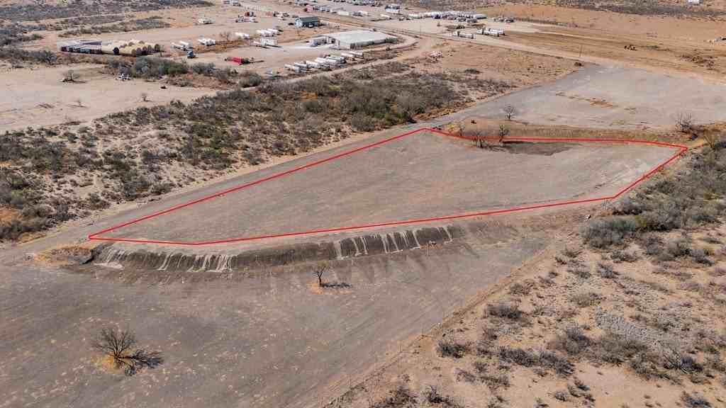 8037 E Us Highway 277 - Photo 4 of 10