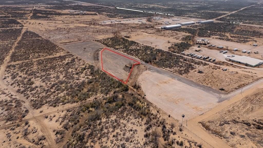 8037 E Us Highway 277 - Photo 6 of 10