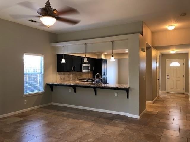 524 W Russell Ave - Photo 4 of 34