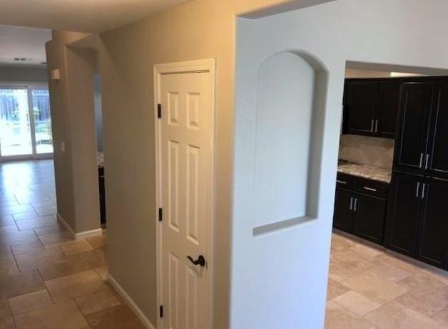 524 W Russell Ave - Photo 6 of 34