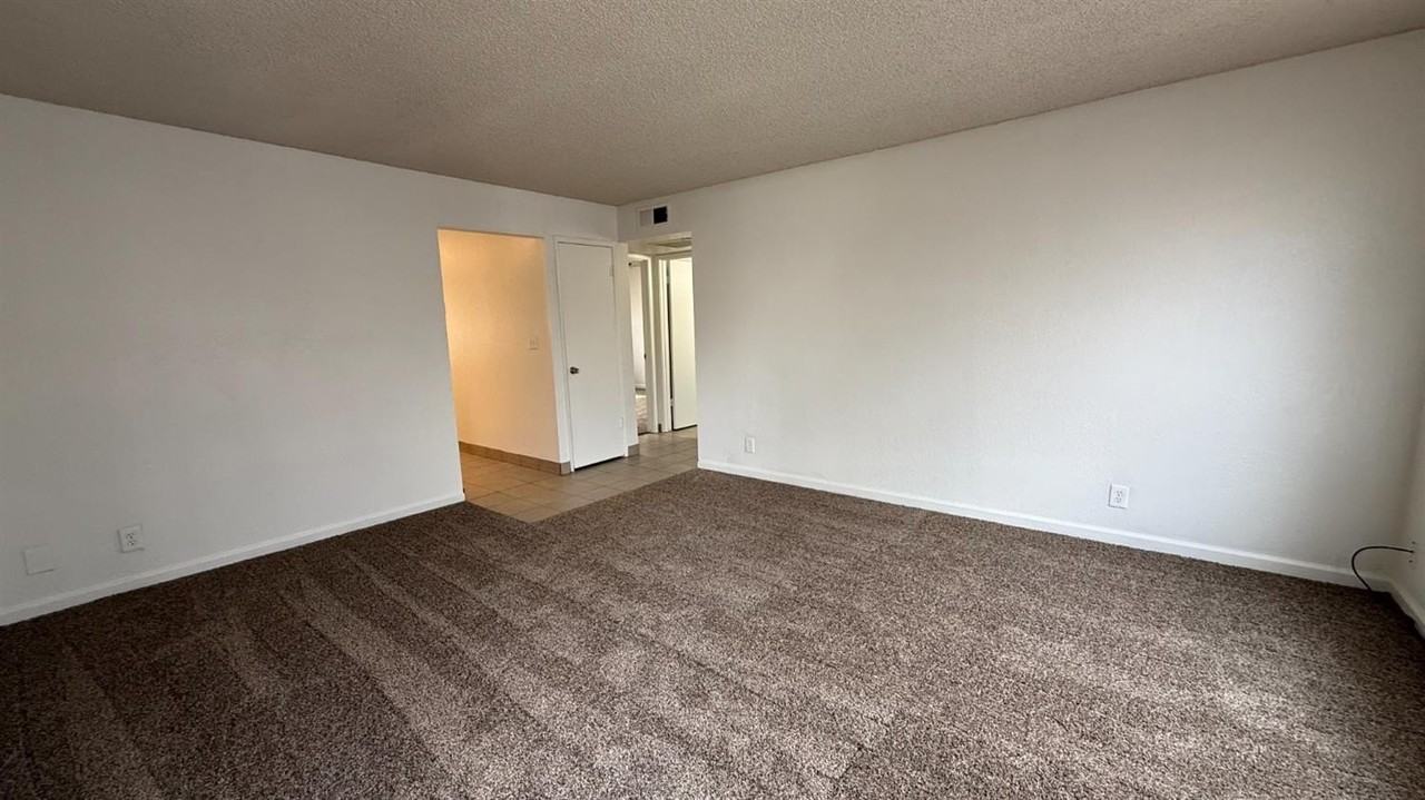 1973 Emma Lee Ln - Photo 2 of 13