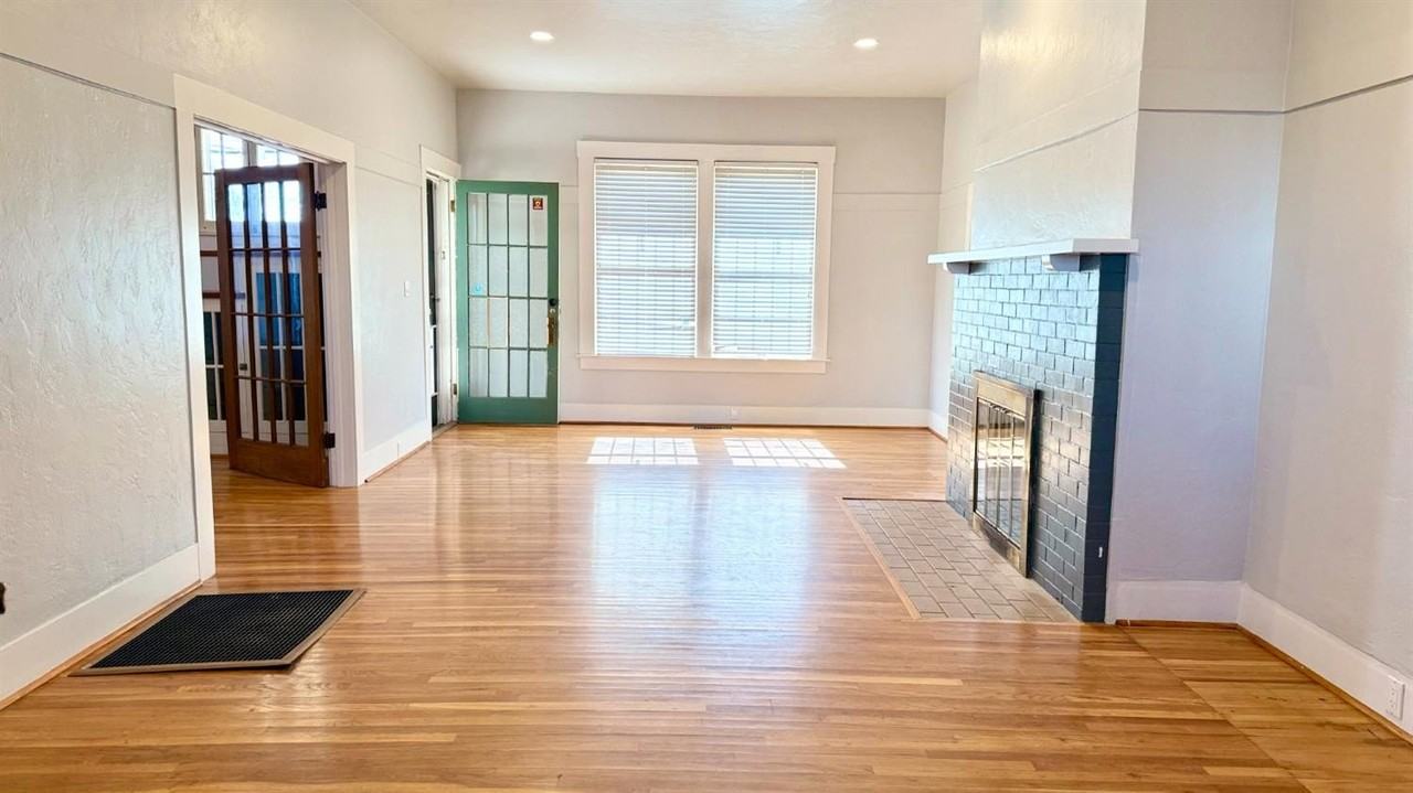 130 E Malone St - Photo 6 of 24