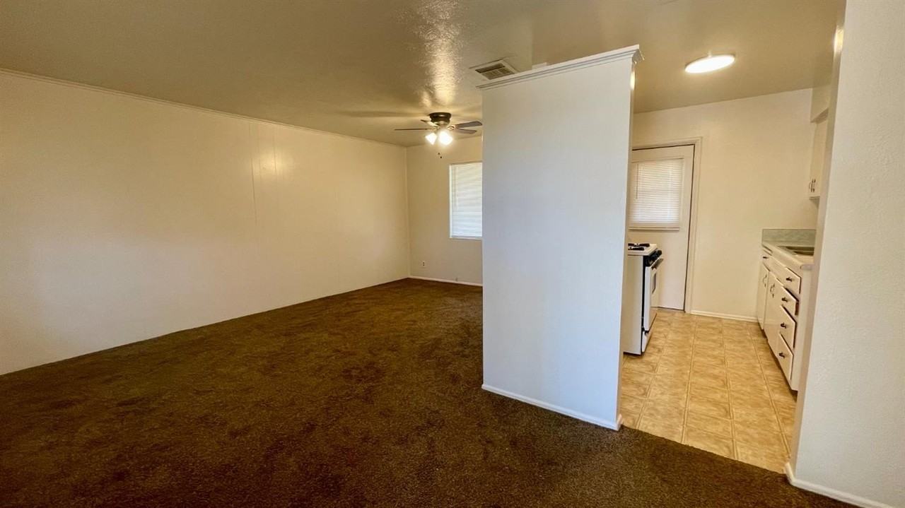 1412 Rodgers Rd - Photo 2 of 9