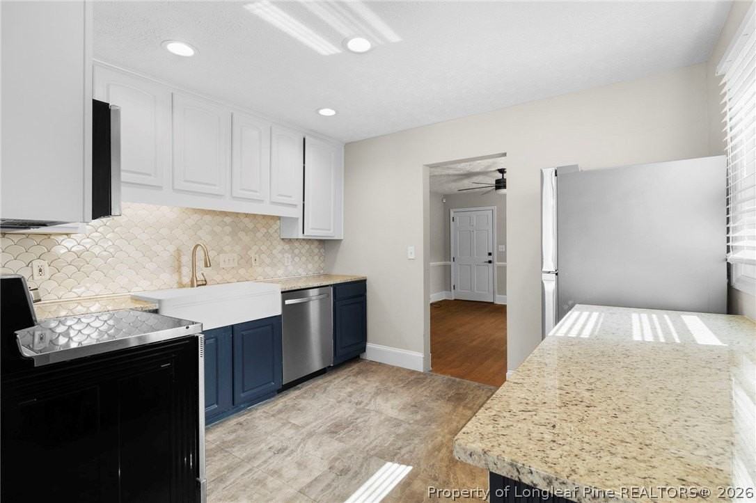 2219 Westdale Dr - Photo 5 of 26