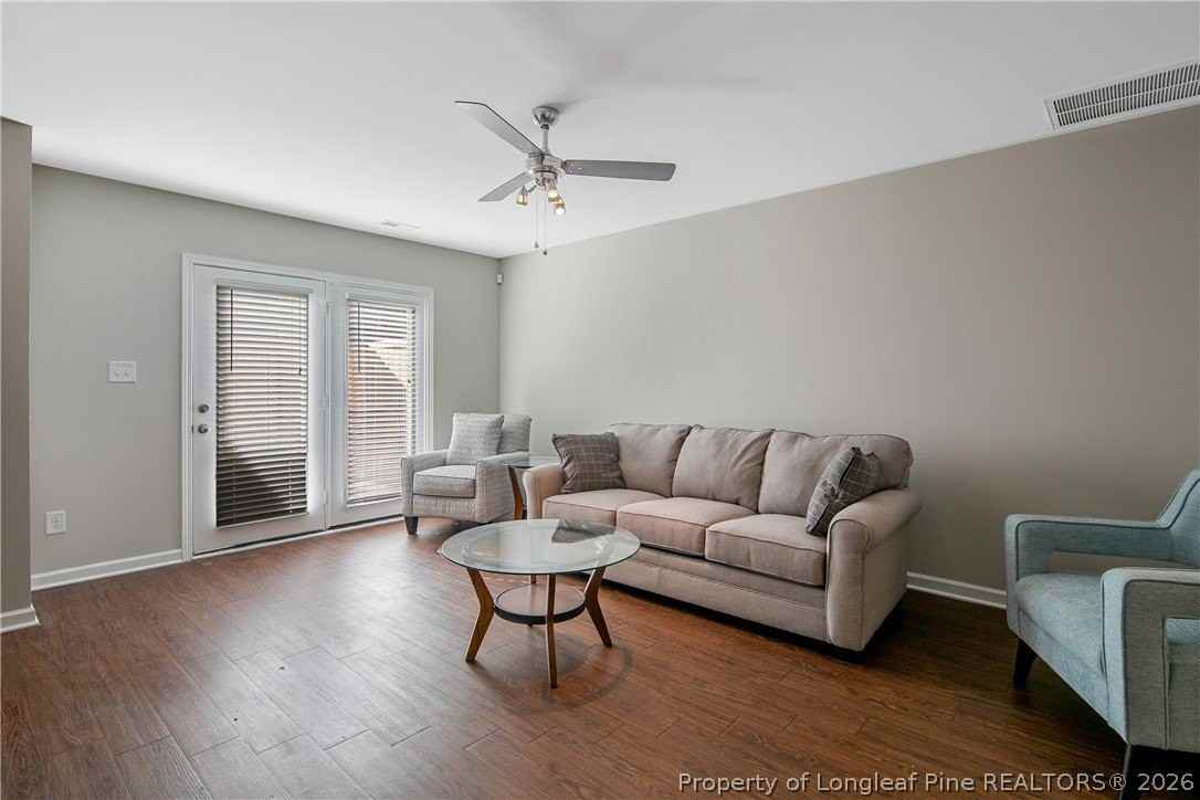 2627 Gardner Park Dr - Photo 5 of 28