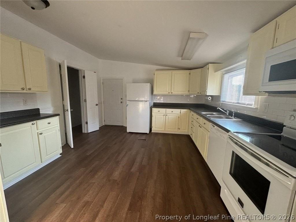 15 Rhode Island Way - Photo 3 of 15