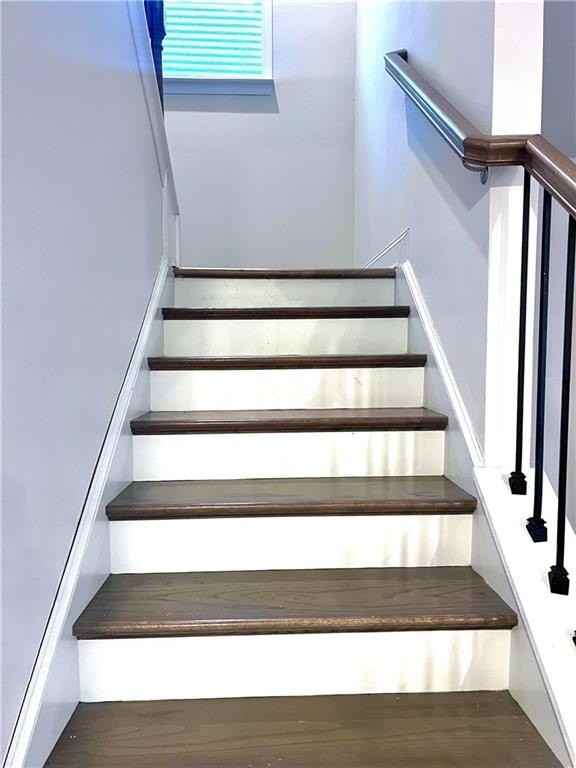 2464 Pinnae Pl - Photo 4 of 18