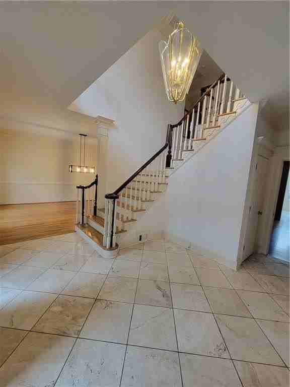 2811 Hawthorne Dr Ne - Photo 3 of 21